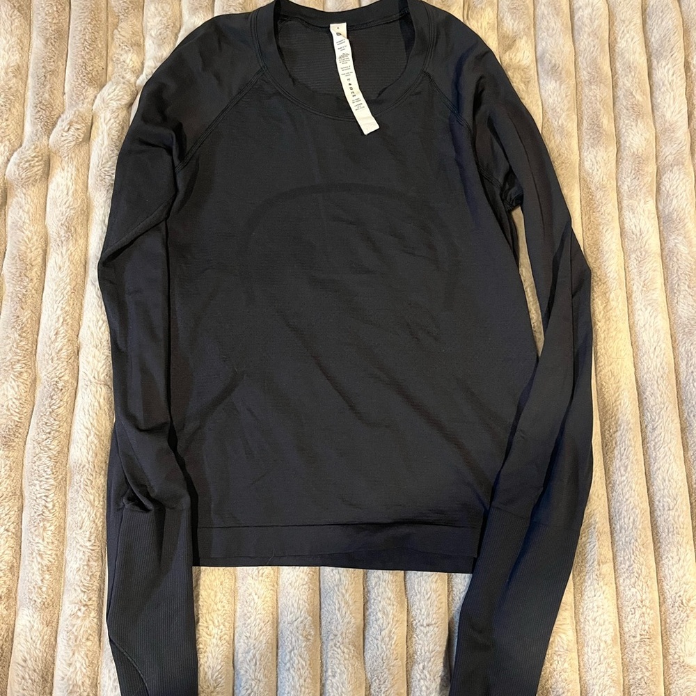 lululemon athletica Black Long Sleeve Tee